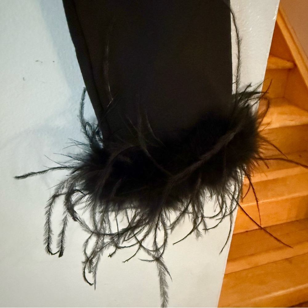 🌻Fashion Nova Elegant Black Bodysuit with Feathered Cuffs - Picture 4 of 8